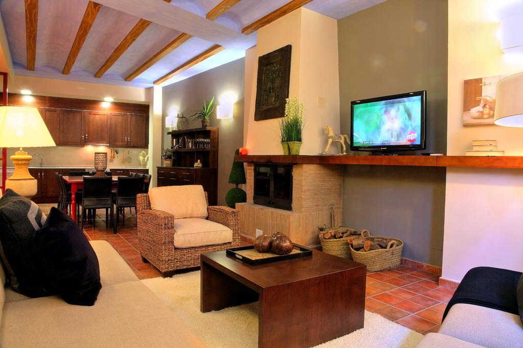 Apartamentos Casa Molinero Buera Zewnętrze zdjęcie